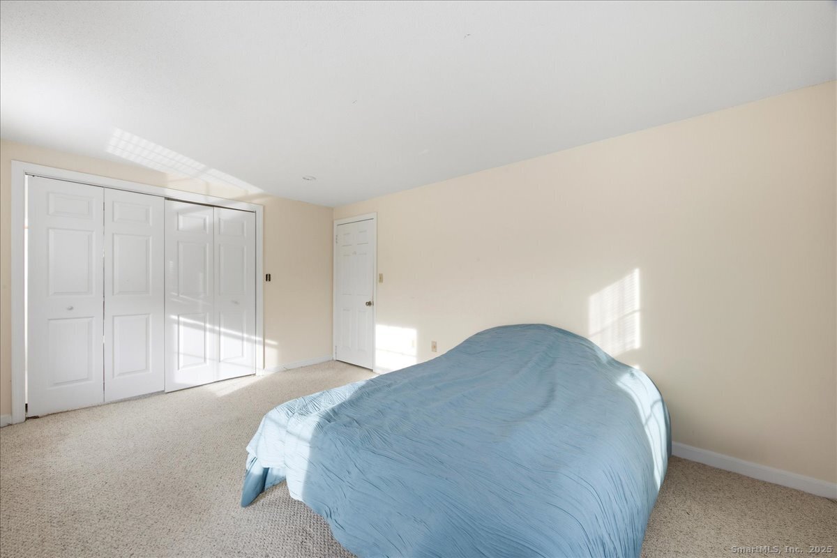 33 Deep River Road Essex CT 06409