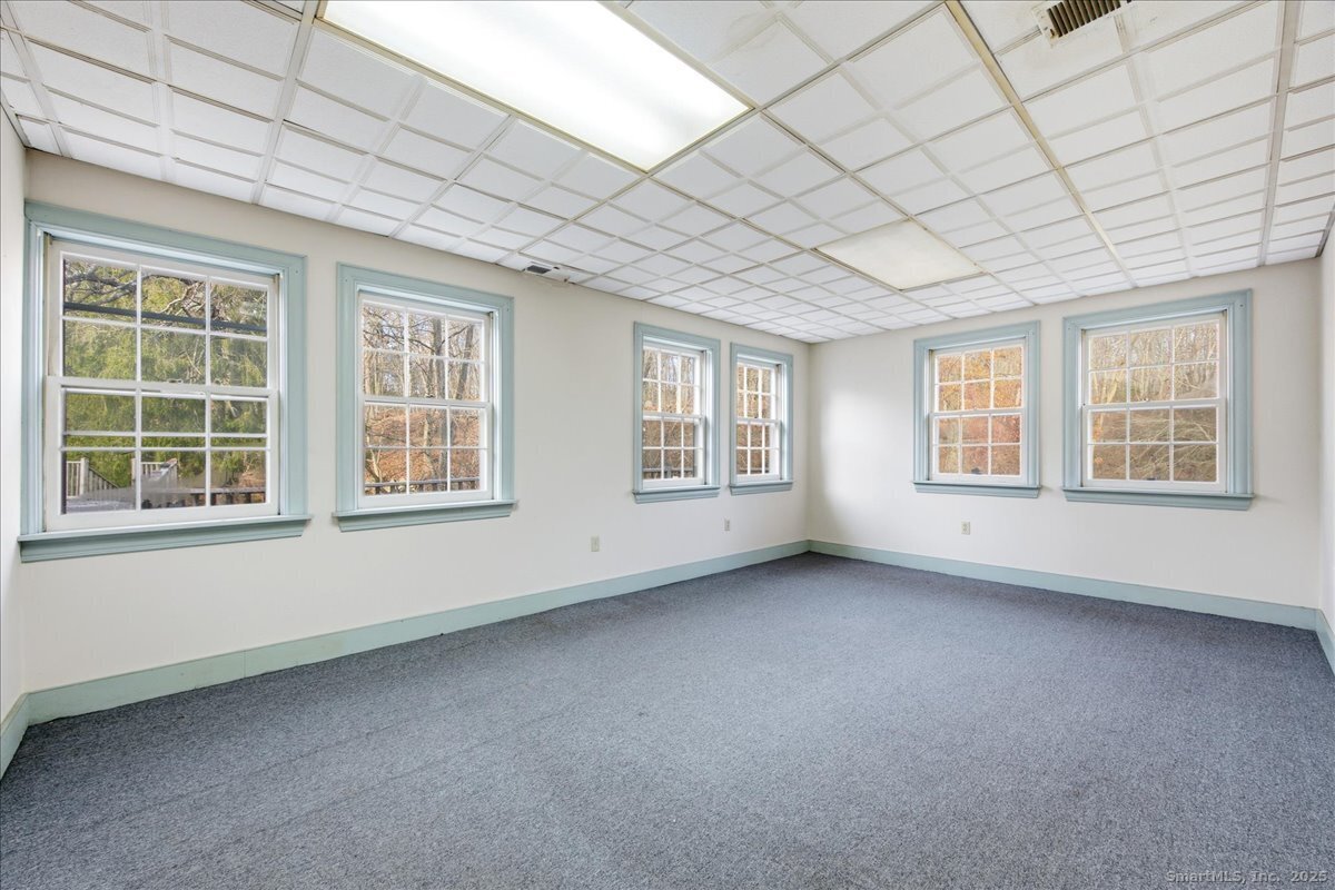 33 Deep River Road Essex CT 06409