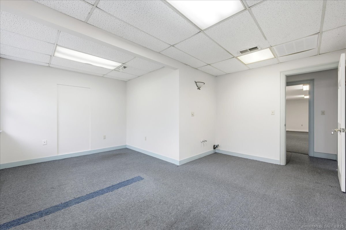 33 Deep River Road Essex CT 06409