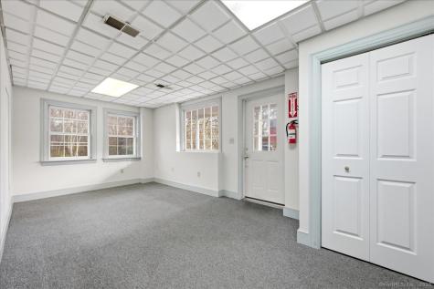 33 Deep River Road Essex CT 06409
