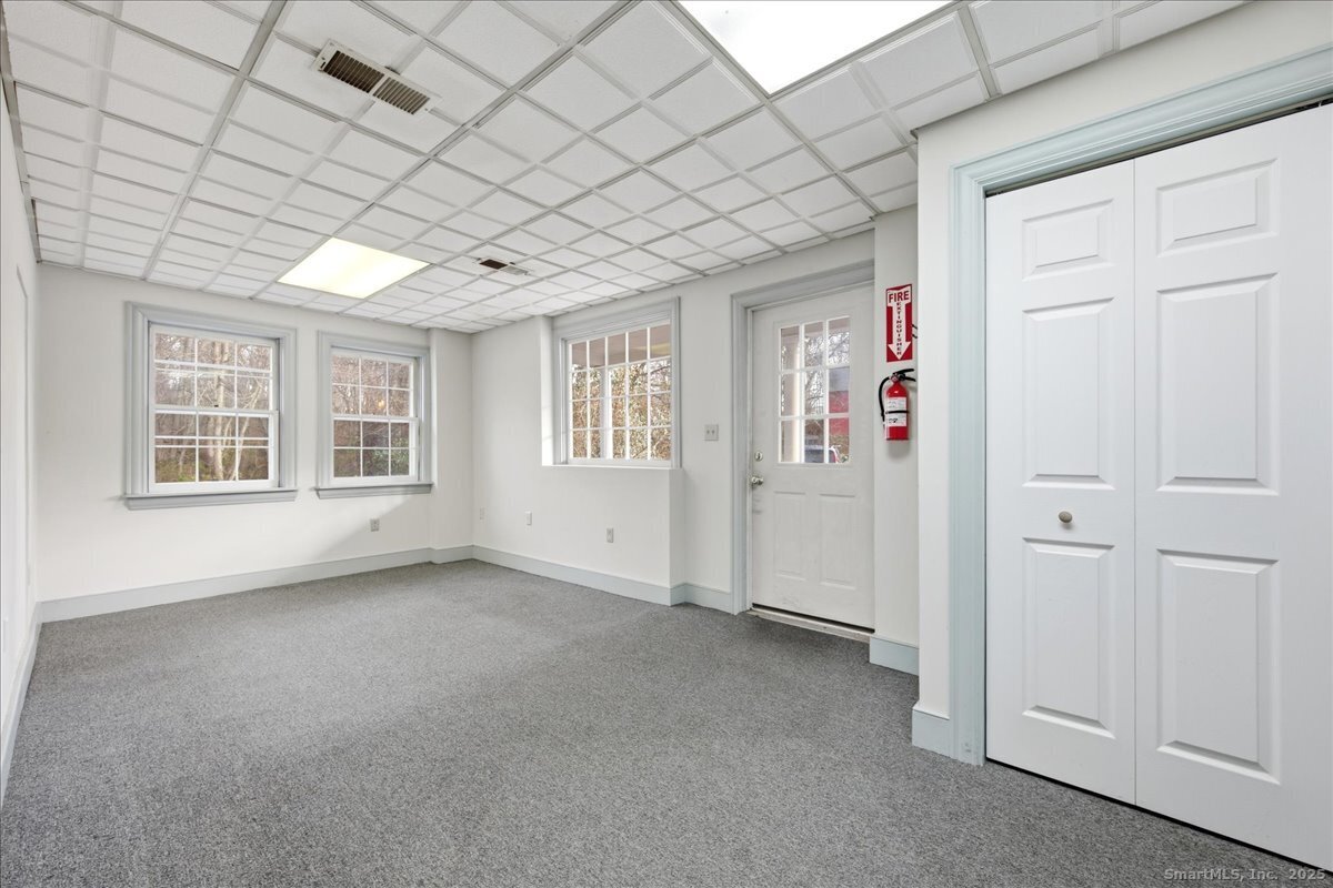 33 Deep River Road Essex CT 06409
