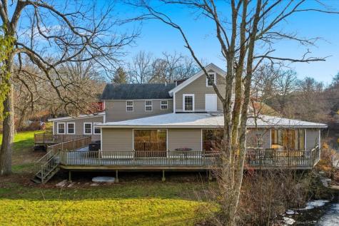 33 Deep River Road Essex CT 06409