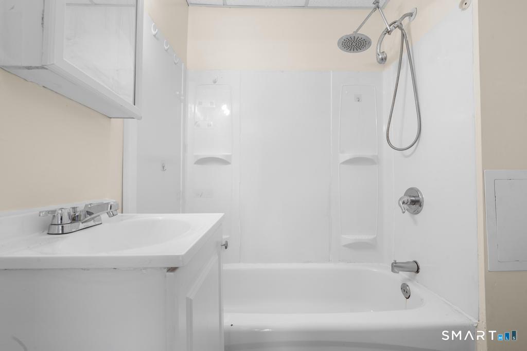 11 Bergen Street Waterbury CT 06706