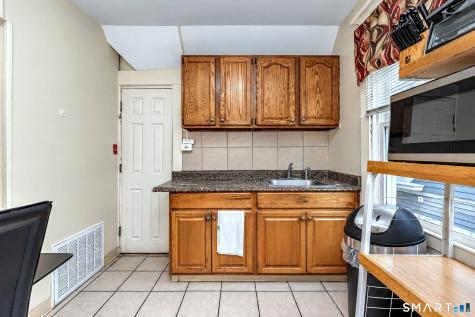 605-607 Whalley Avenue New Haven CT 06511