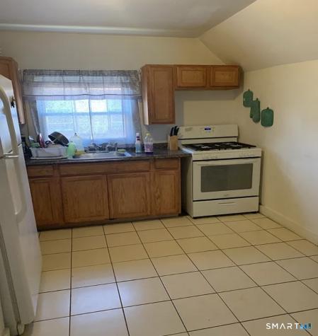 498-500 Wilmot Avenue Bridgeport CT 06605