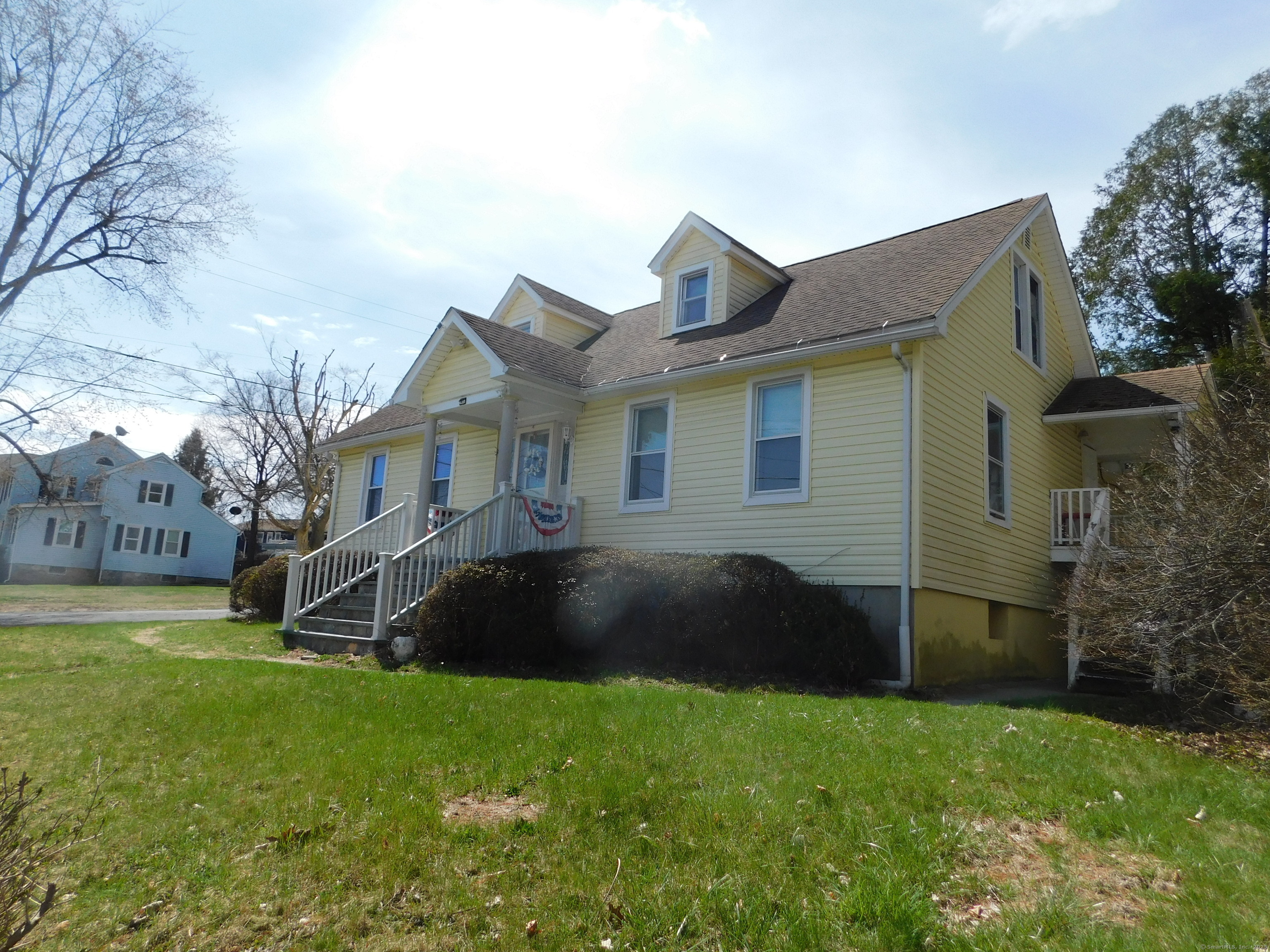 35 Merrimac Street Danbury CT 06810
