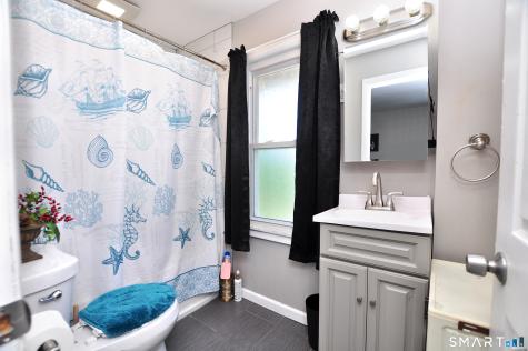 15 Emmons Place New Britain CT 06052