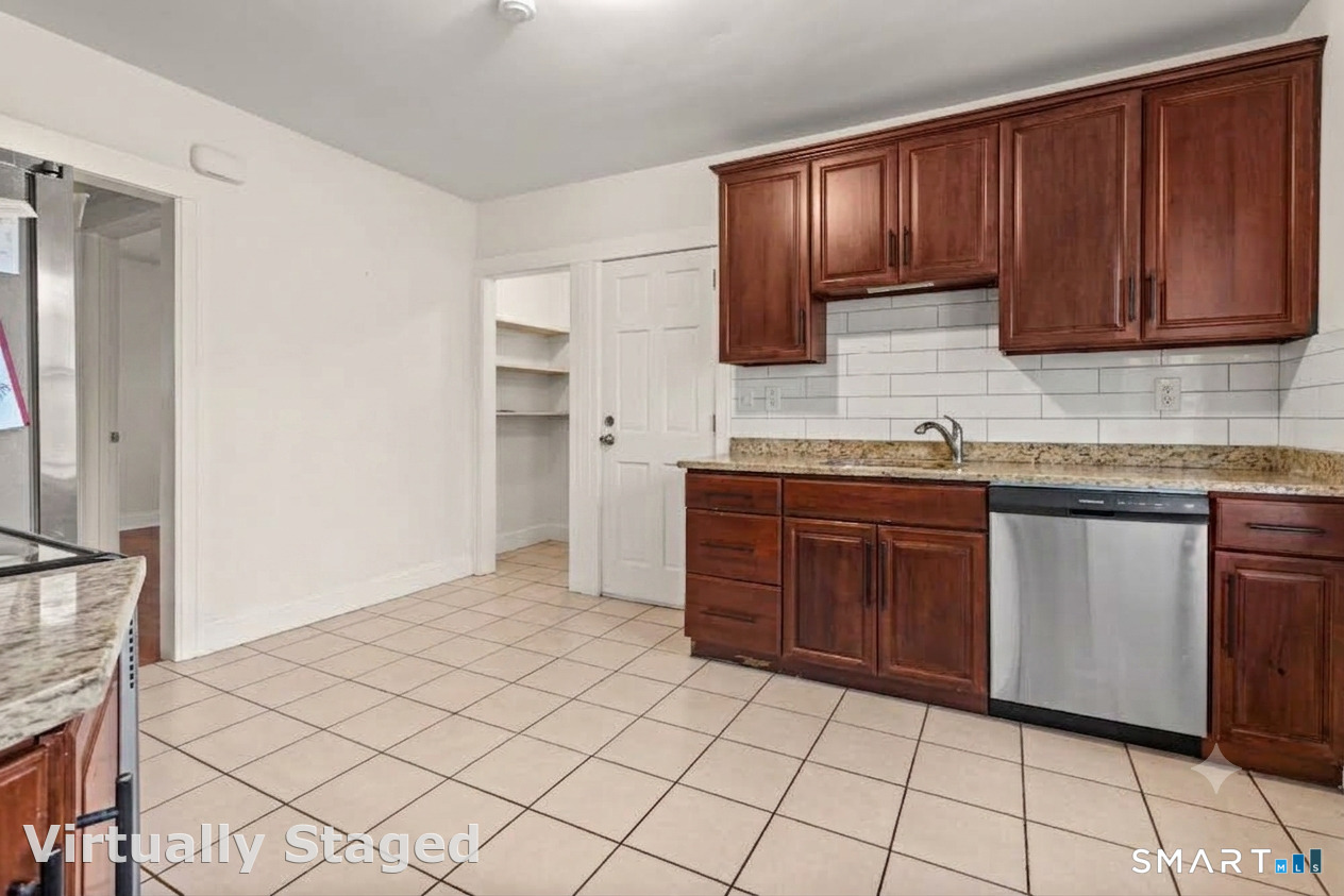 480-482 Hartford Avenue Wethersfield CT 06109