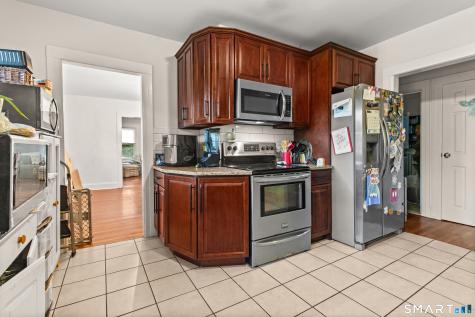 480-482 Hartford Avenue Wethersfield CT 06109