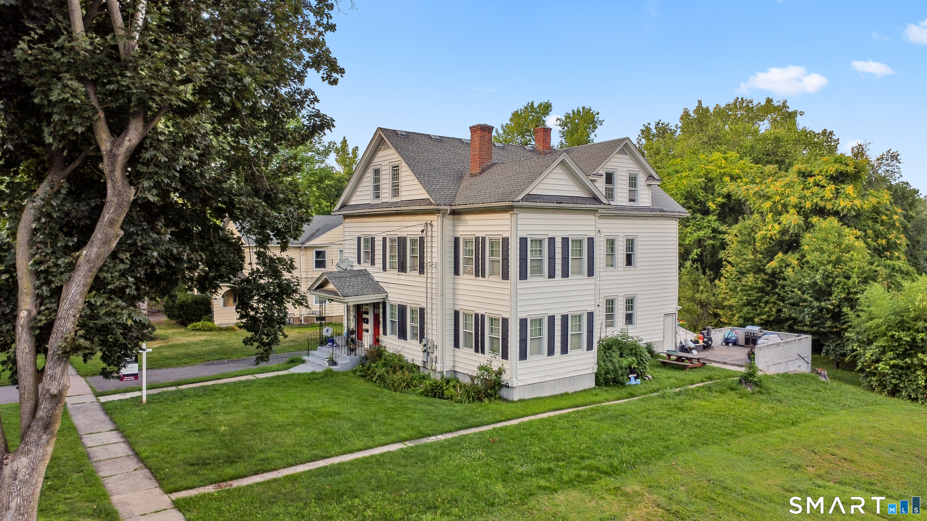 480-482 Hartford Avenue Wethersfield CT 06109