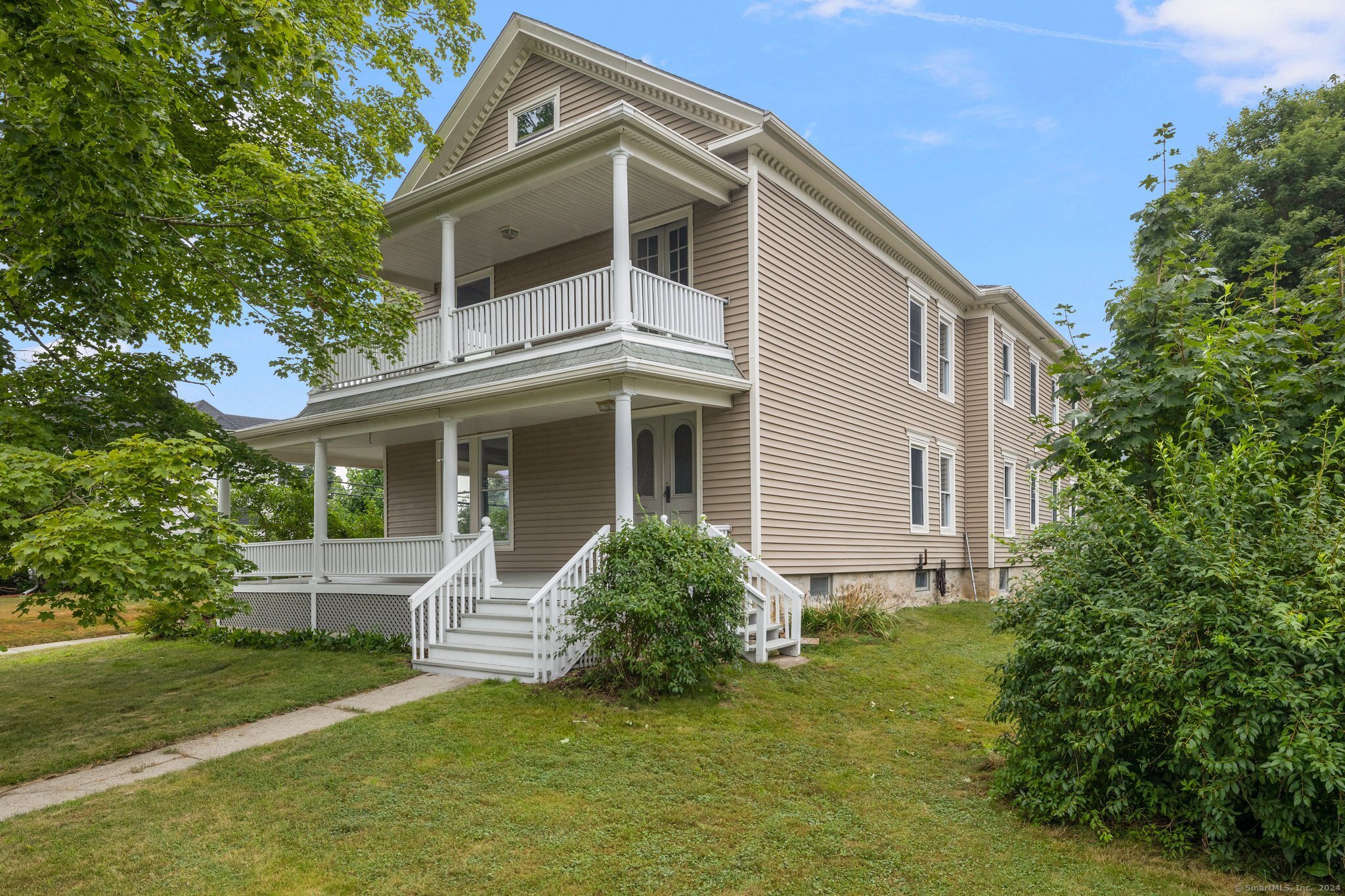 133 Grove Street Putnam CT 06260