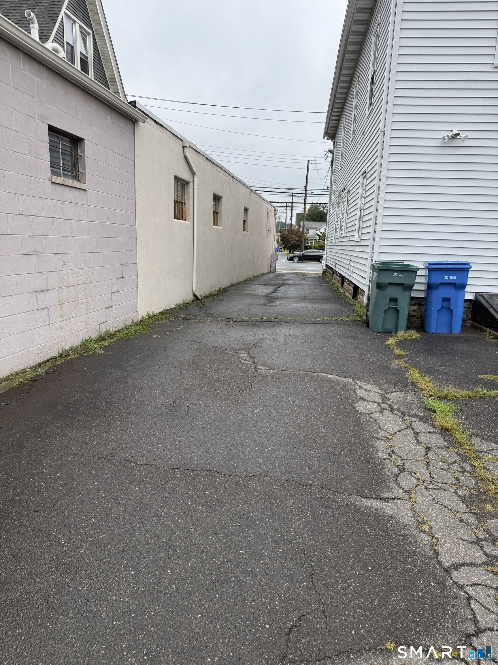 1019 Dixwell Avenue Hamden CT 06514