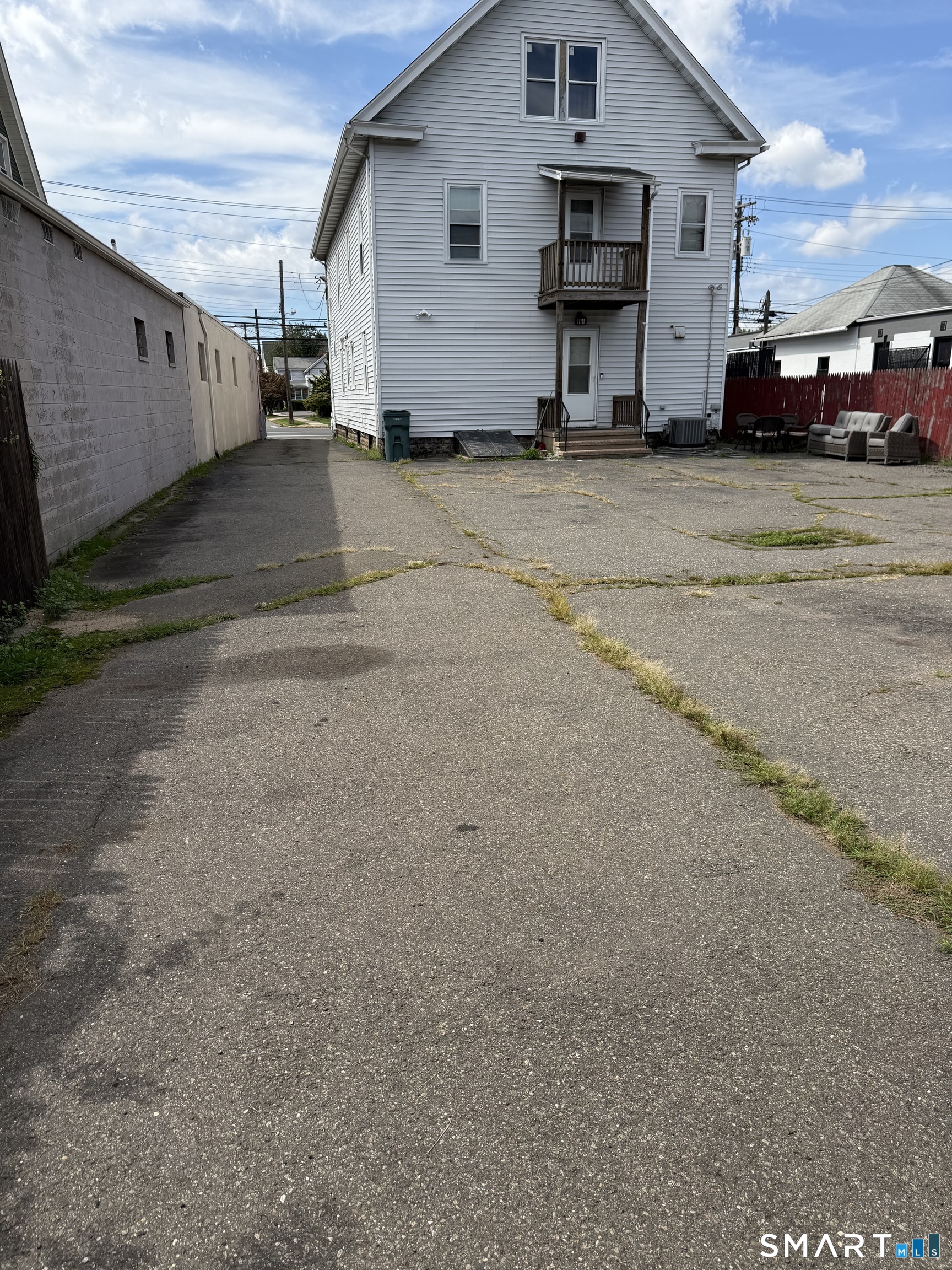 1019 Dixwell Avenue Hamden CT 06514