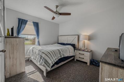 158 Midway Oval Groton CT 06340