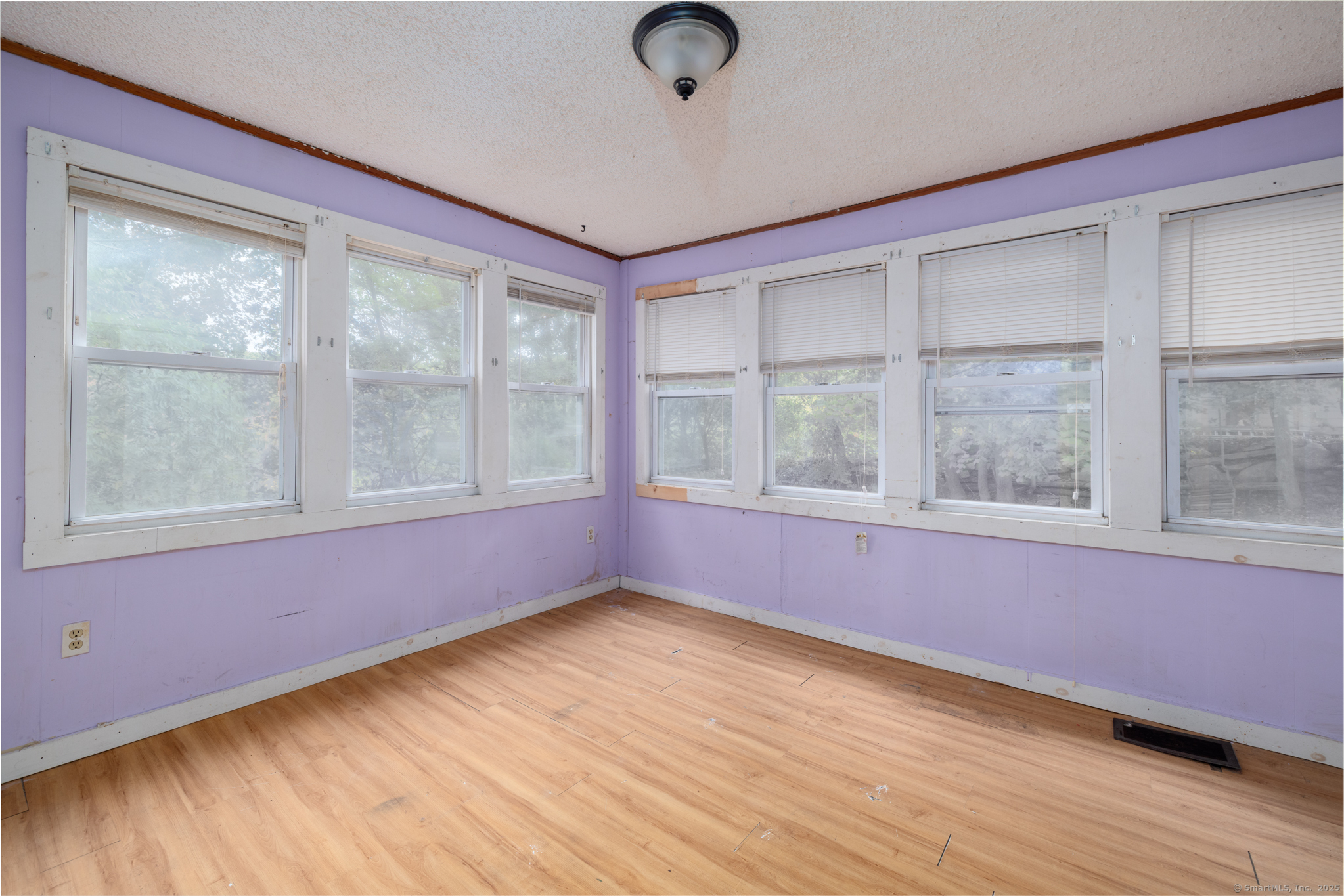 22 Lakeview Street East Hampton CT 06424