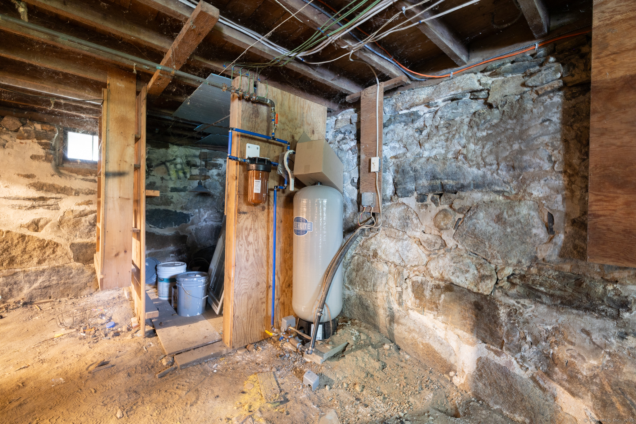 22 Lakeview Street East Hampton CT 06424