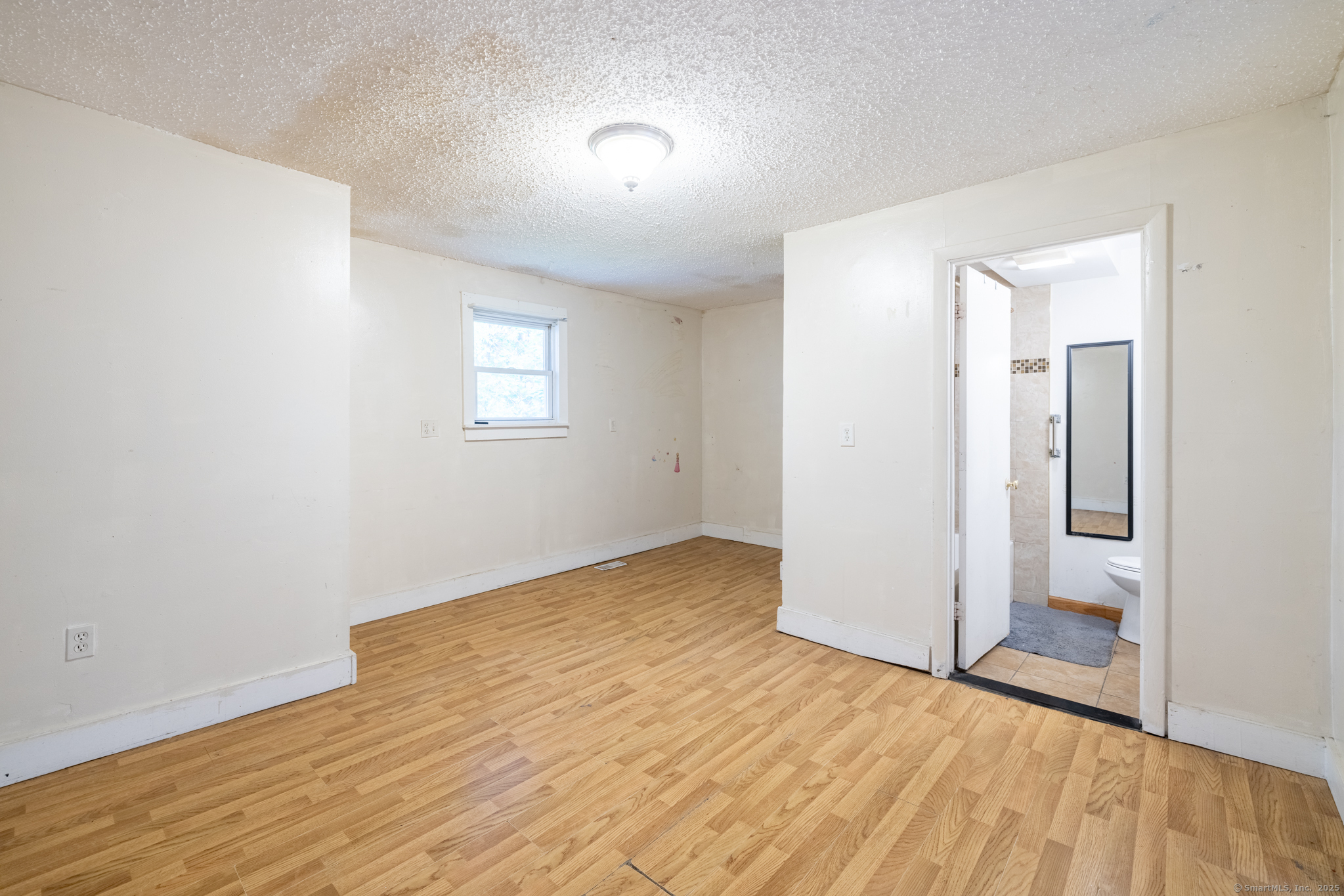 22 Lakeview Street East Hampton CT 06424