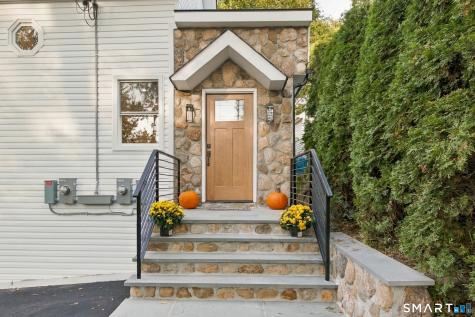 18 Booth Place Greenwich CT 06830