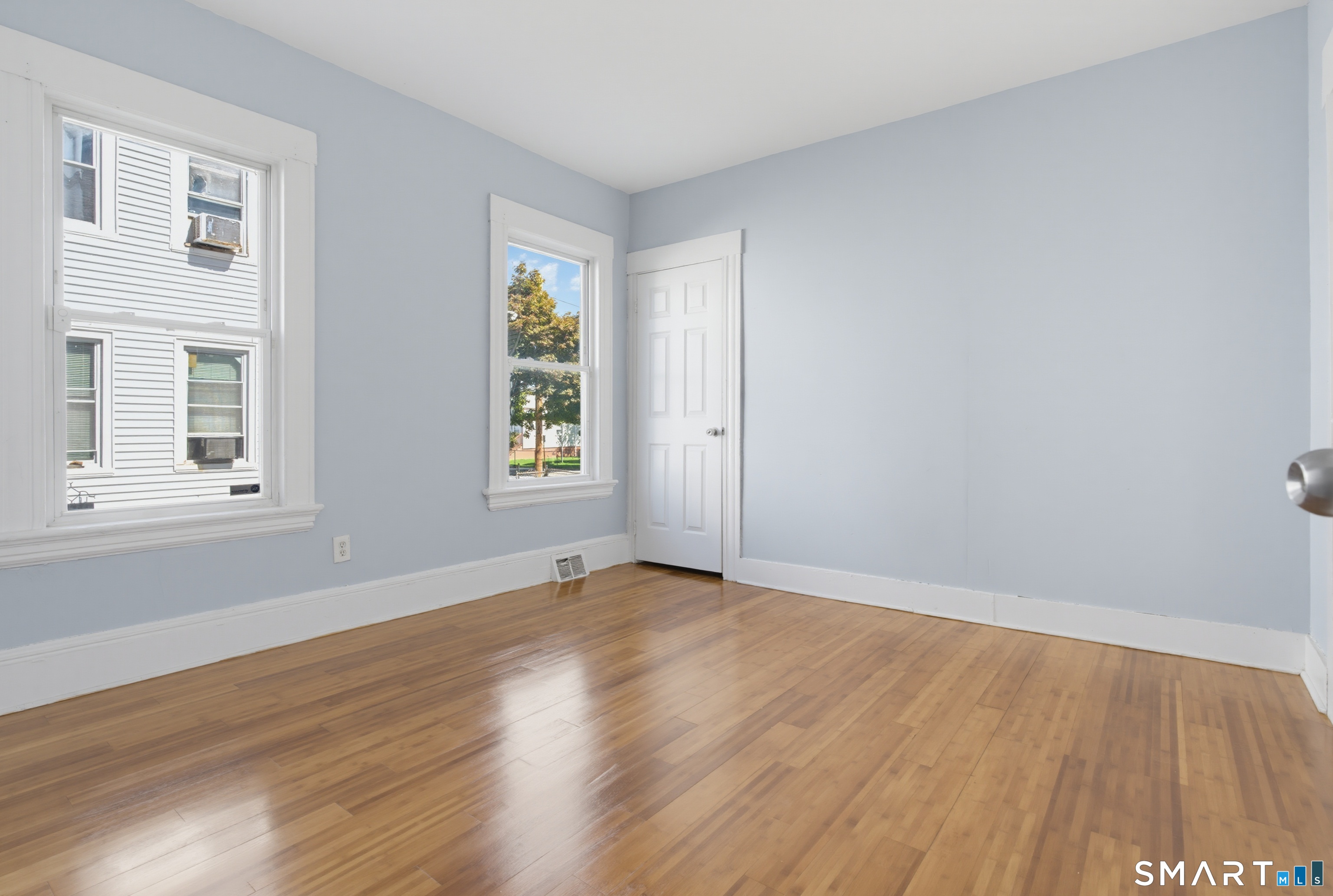 869 Central Avenue Bridgeport CT 06607