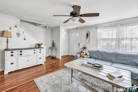 110-112 Dirienzo Heights Derby CT 06418
