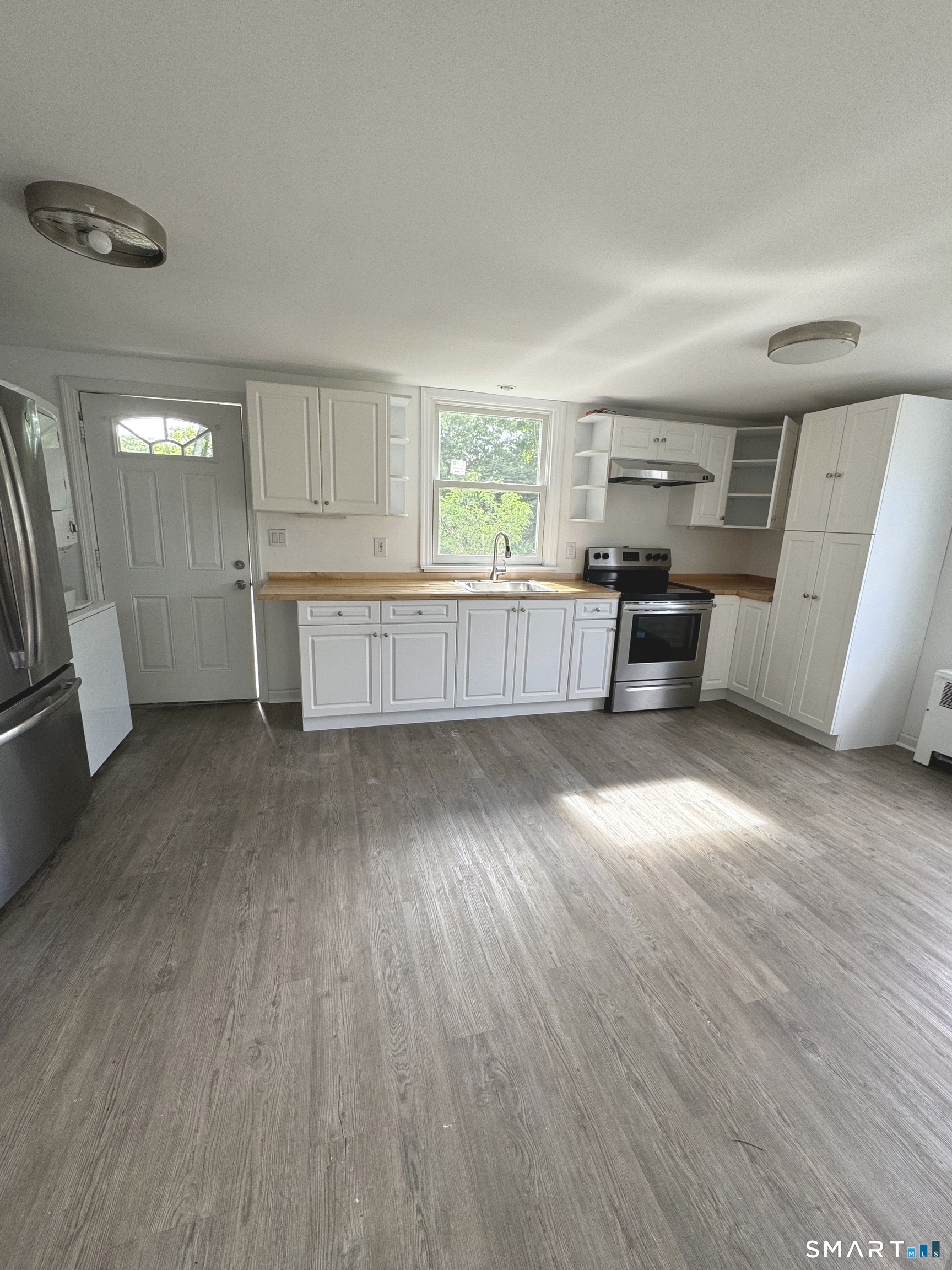 110-112 Dirienzo Heights Derby CT 06418