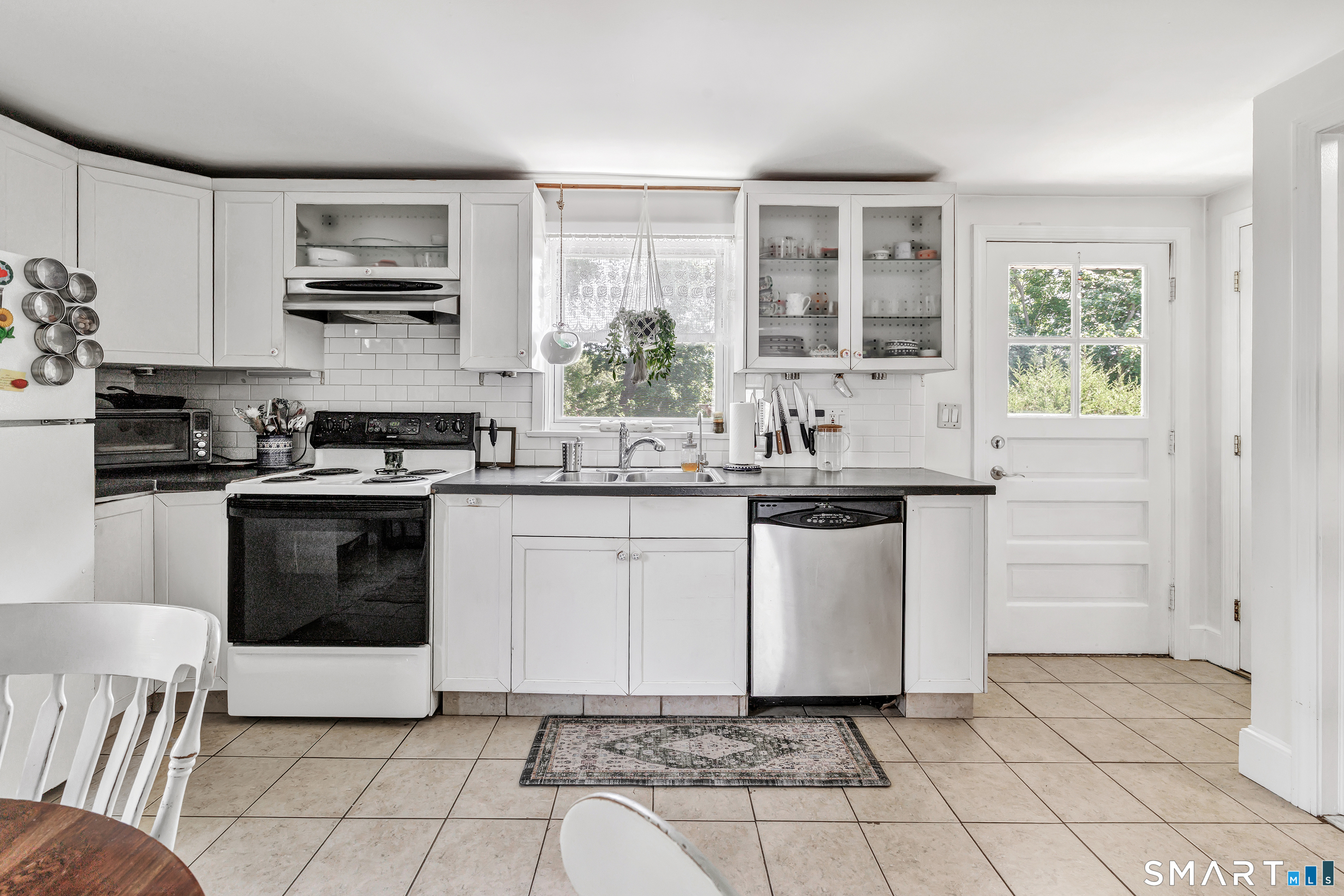 110-112 Dirienzo Heights Derby CT 06418