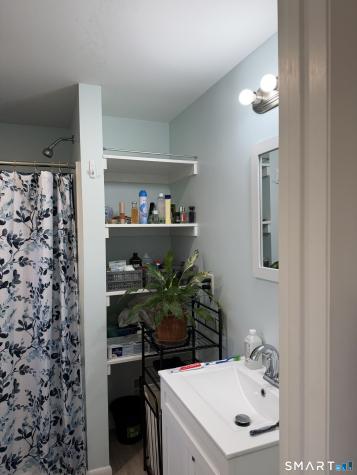 49 Chappell Street New London CT 06320