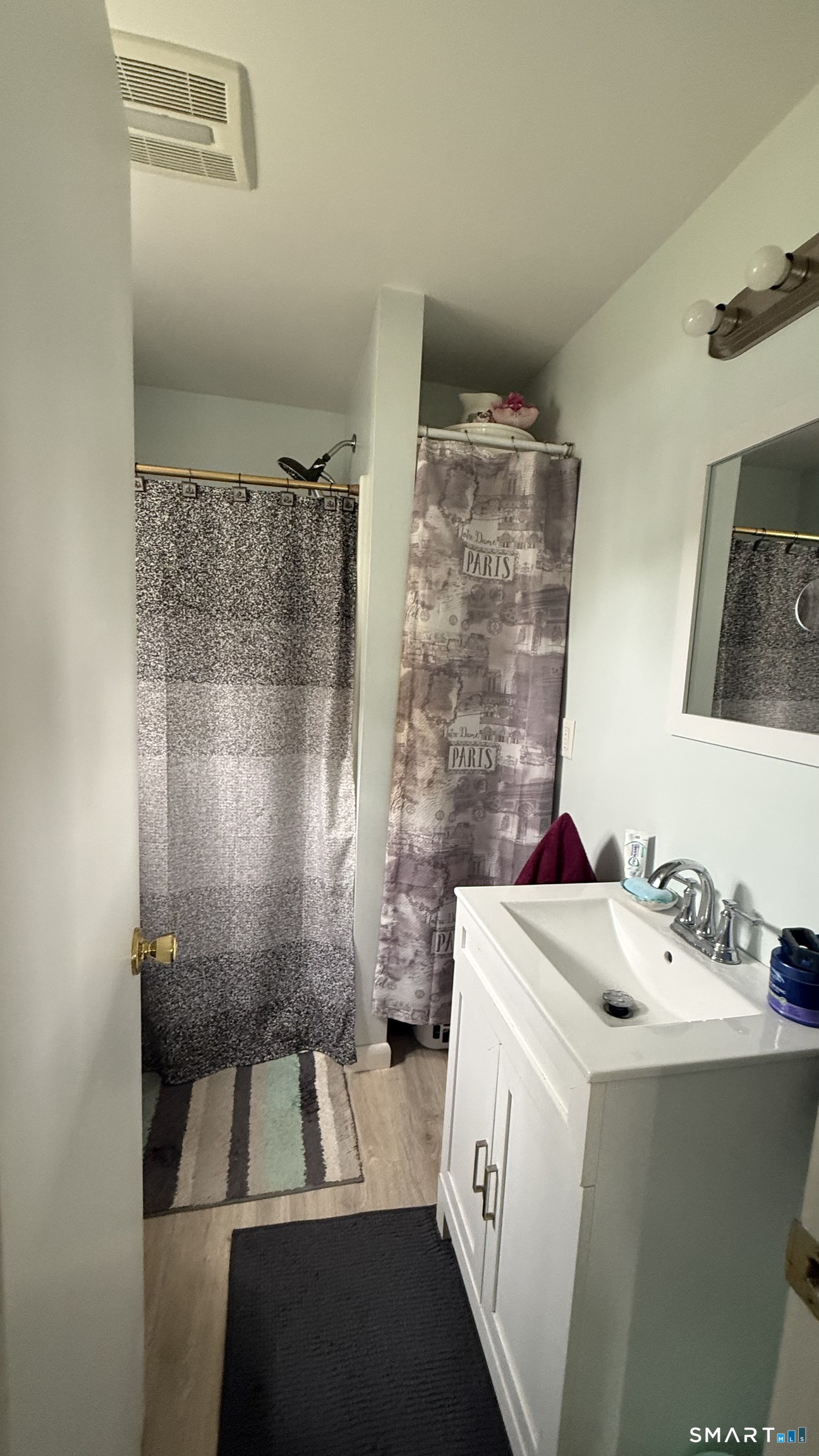 49 Chappell Street New London CT 06320