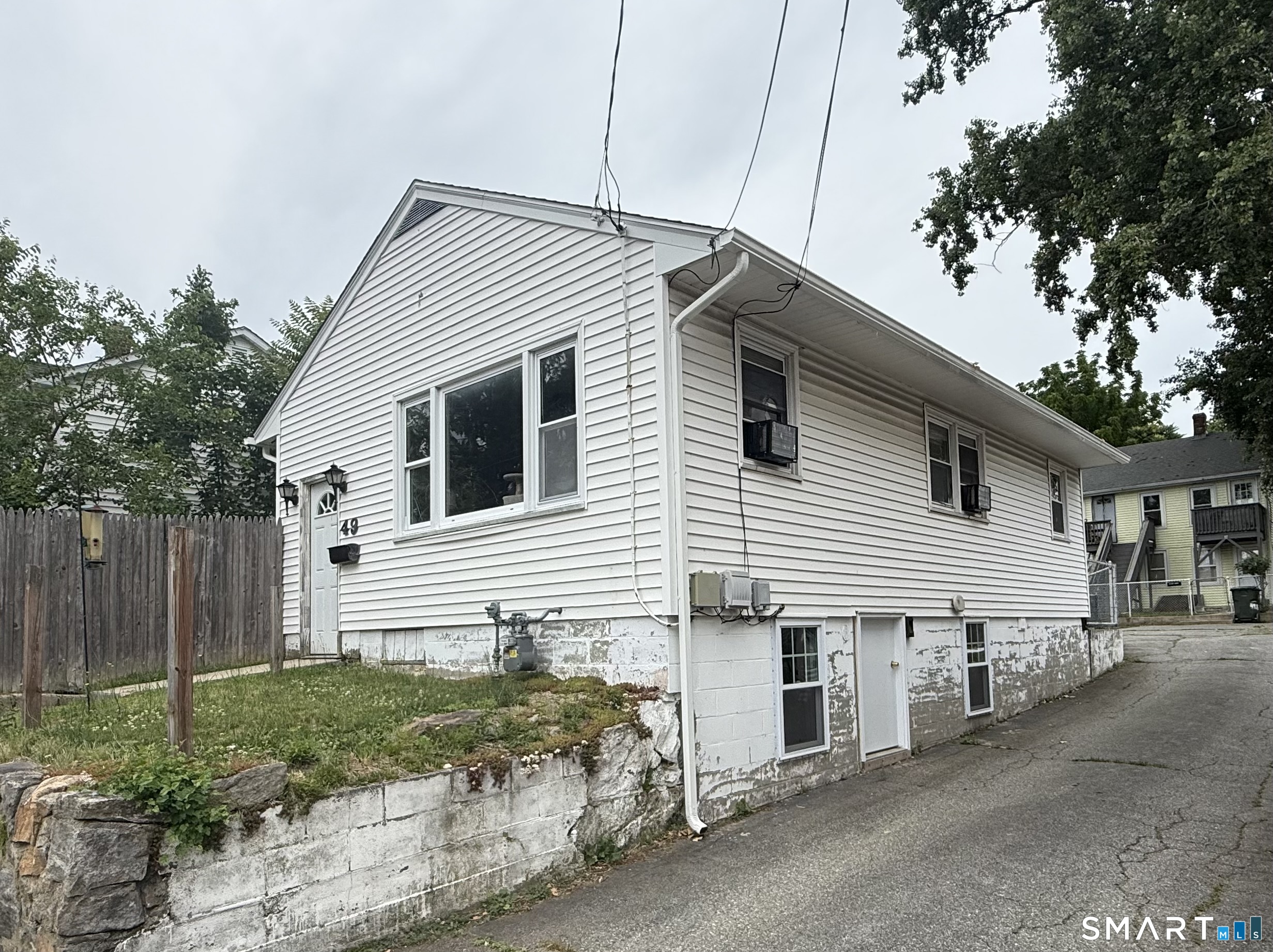 49 Chappell Street New London CT 06320