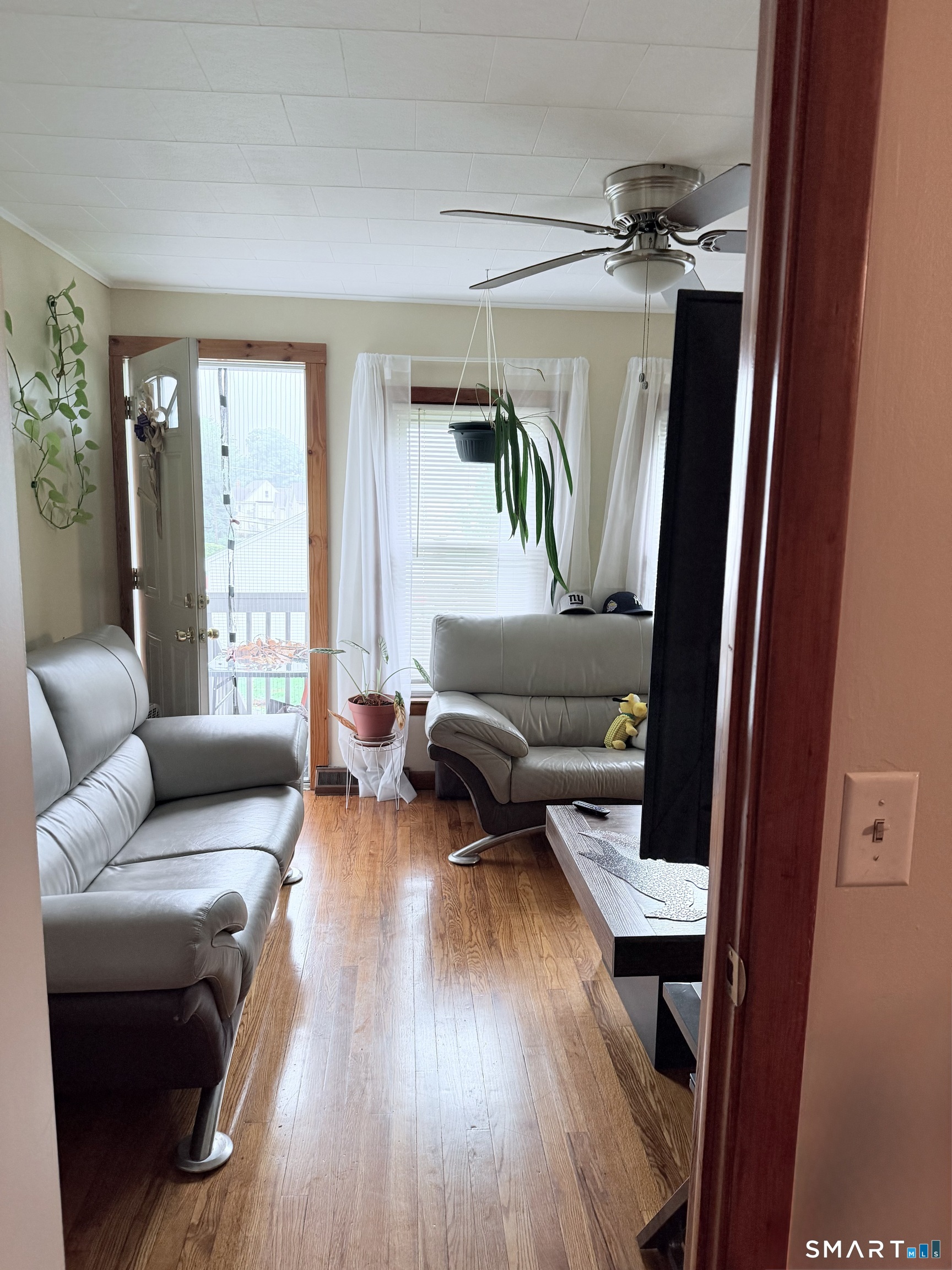 49 Chappell Street New London CT 06320