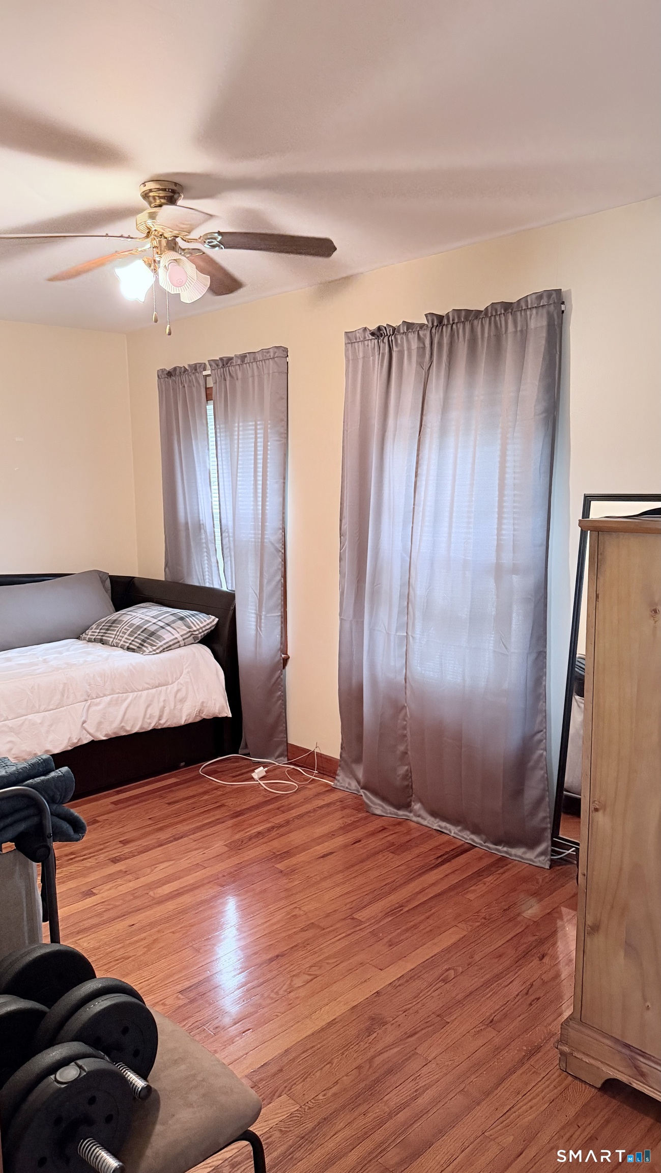 49 Chappell Street New London CT 06320