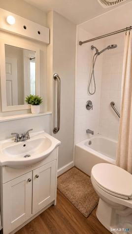 246 Front Avenue West Haven CT 06516