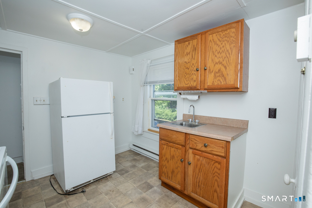 73 Evansville Avenue Meriden CT 06451