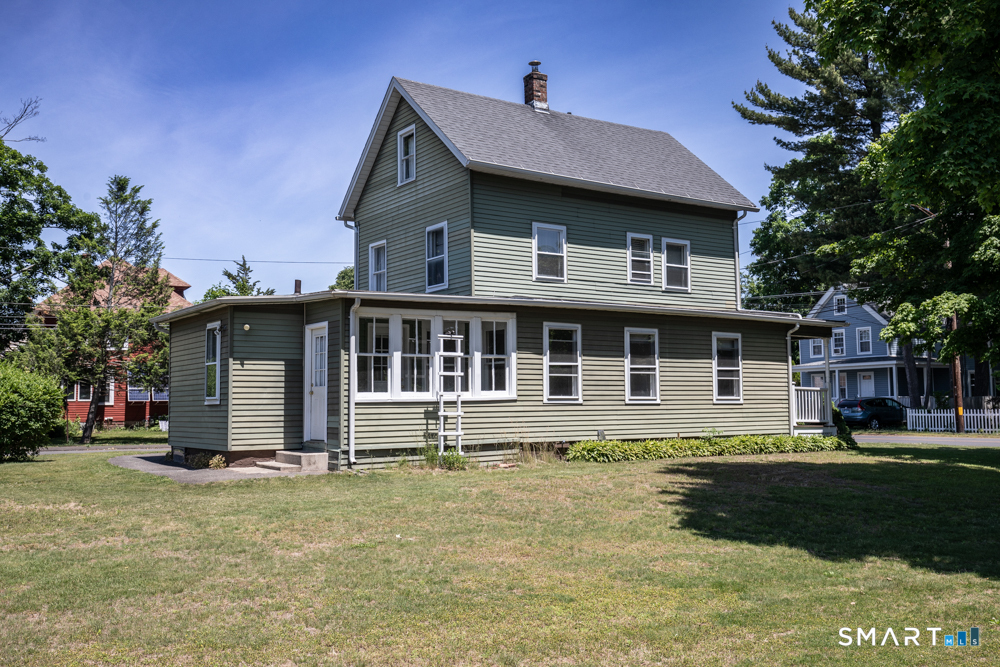 73 Evansville Avenue Meriden CT 06451