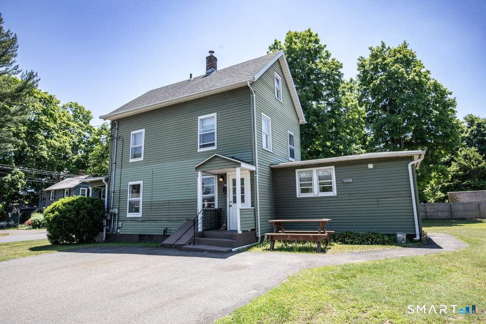 73 Evansville Avenue Meriden CT 06451