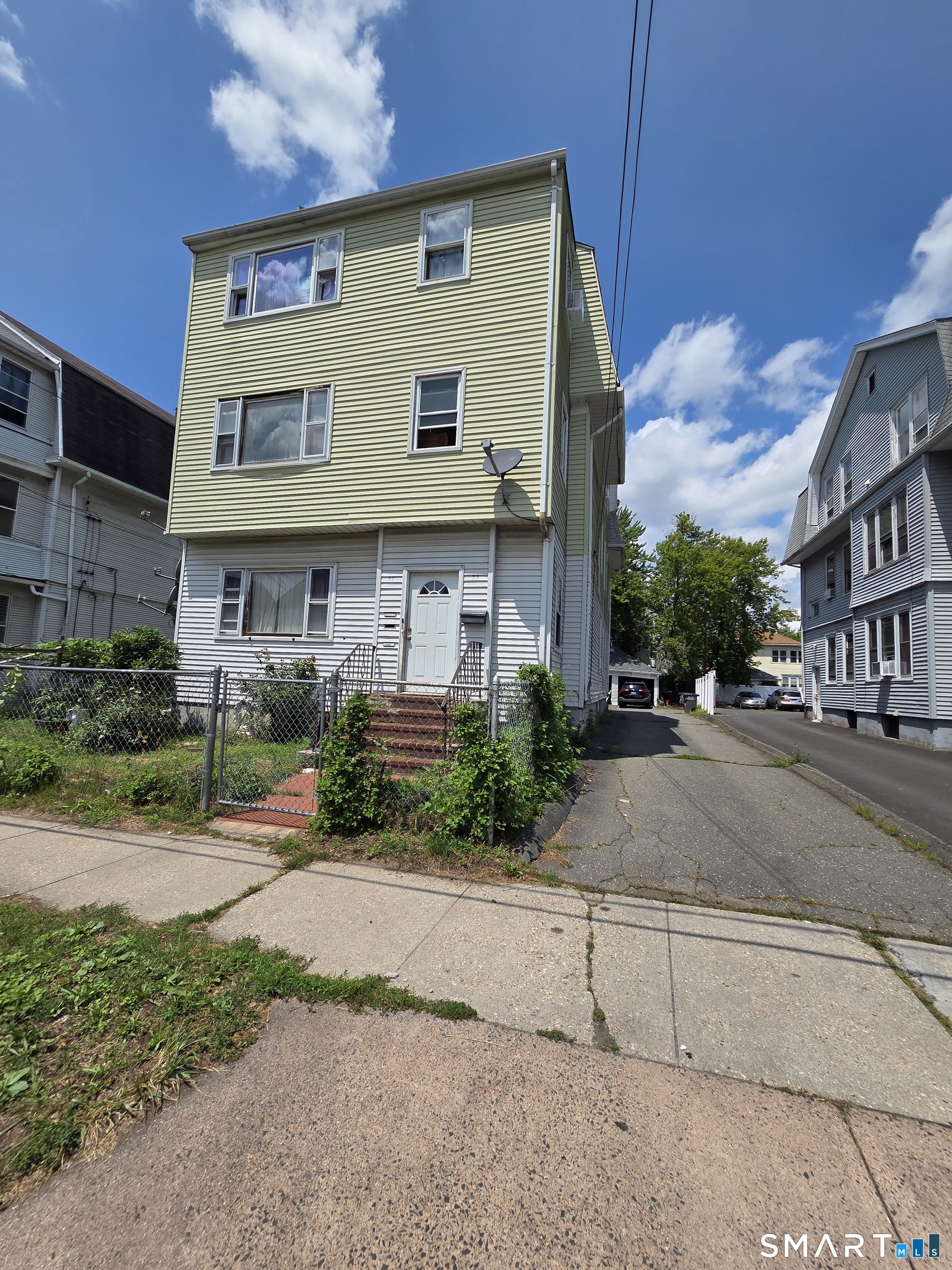 30-32 Wayland Street Hartford CT 06114