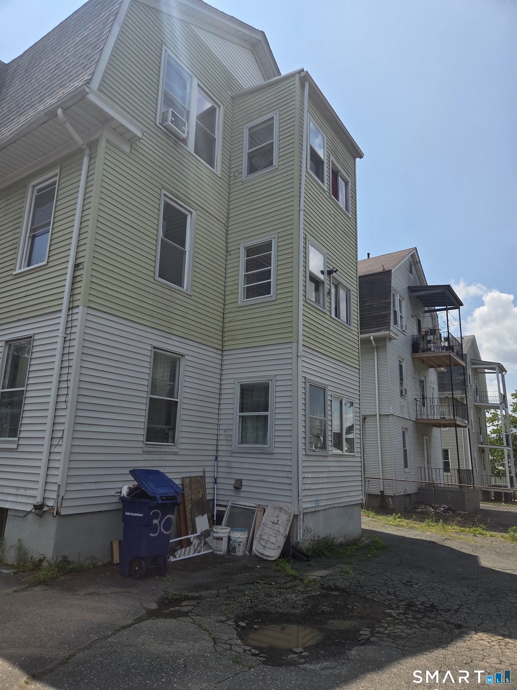 30-32 Wayland Street Hartford CT 06114