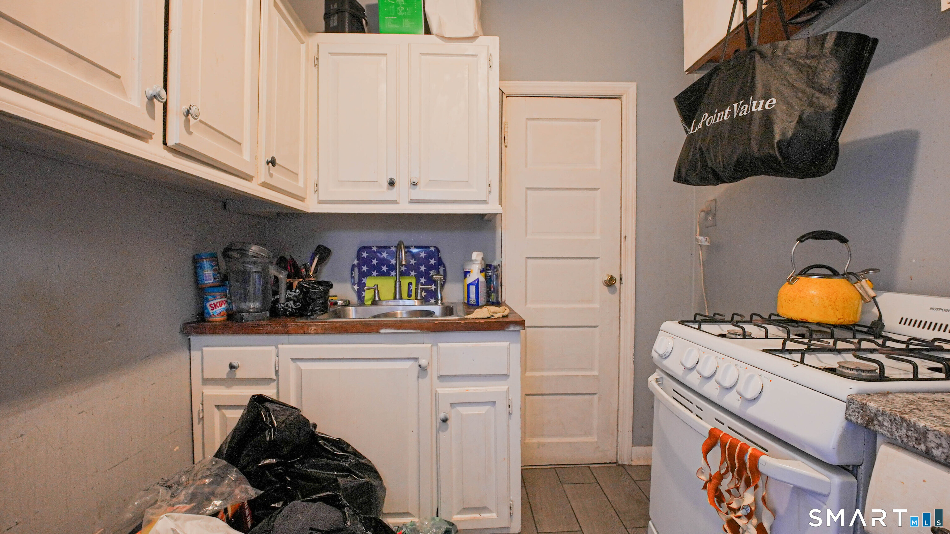 46 Deforest Avenue Bridgeport CT 06607