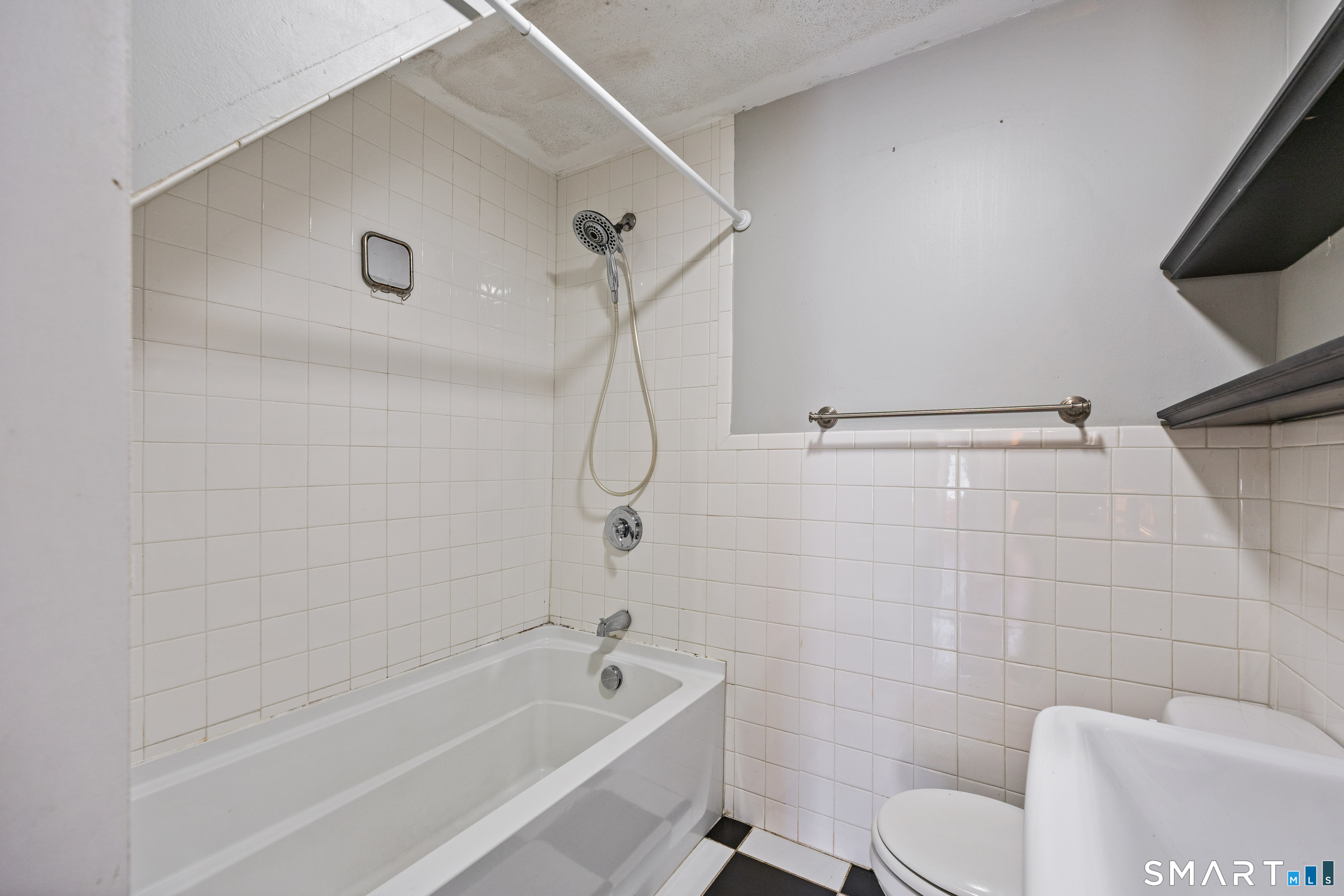 338 Lighthouse Road New Haven CT 06512