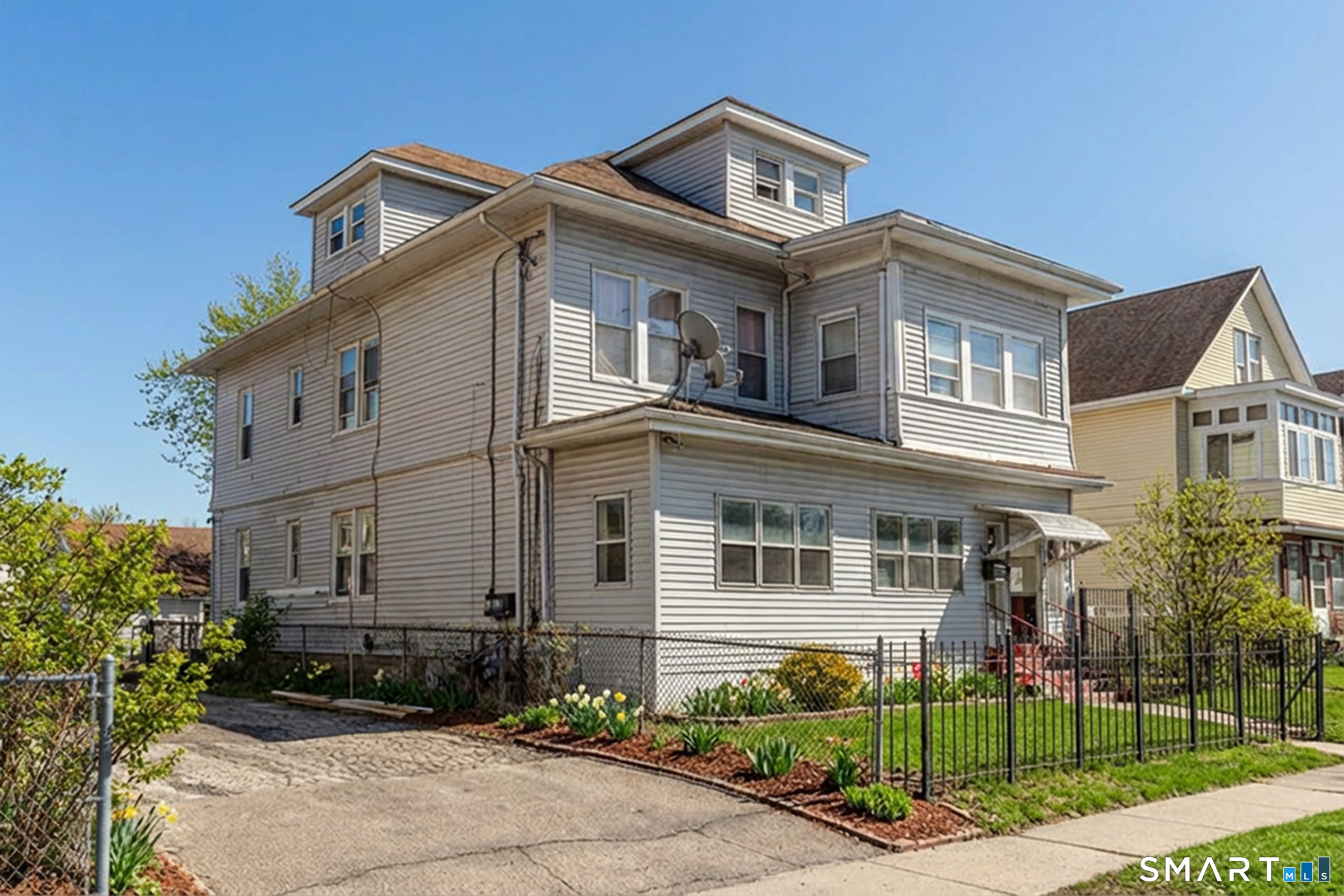 34 Adams Street Hartford CT 06112