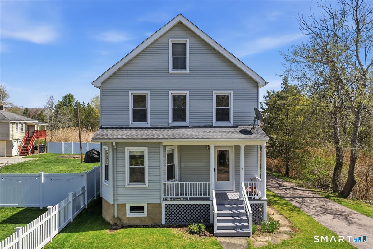 46 Hatch Street Stonington CT 06355