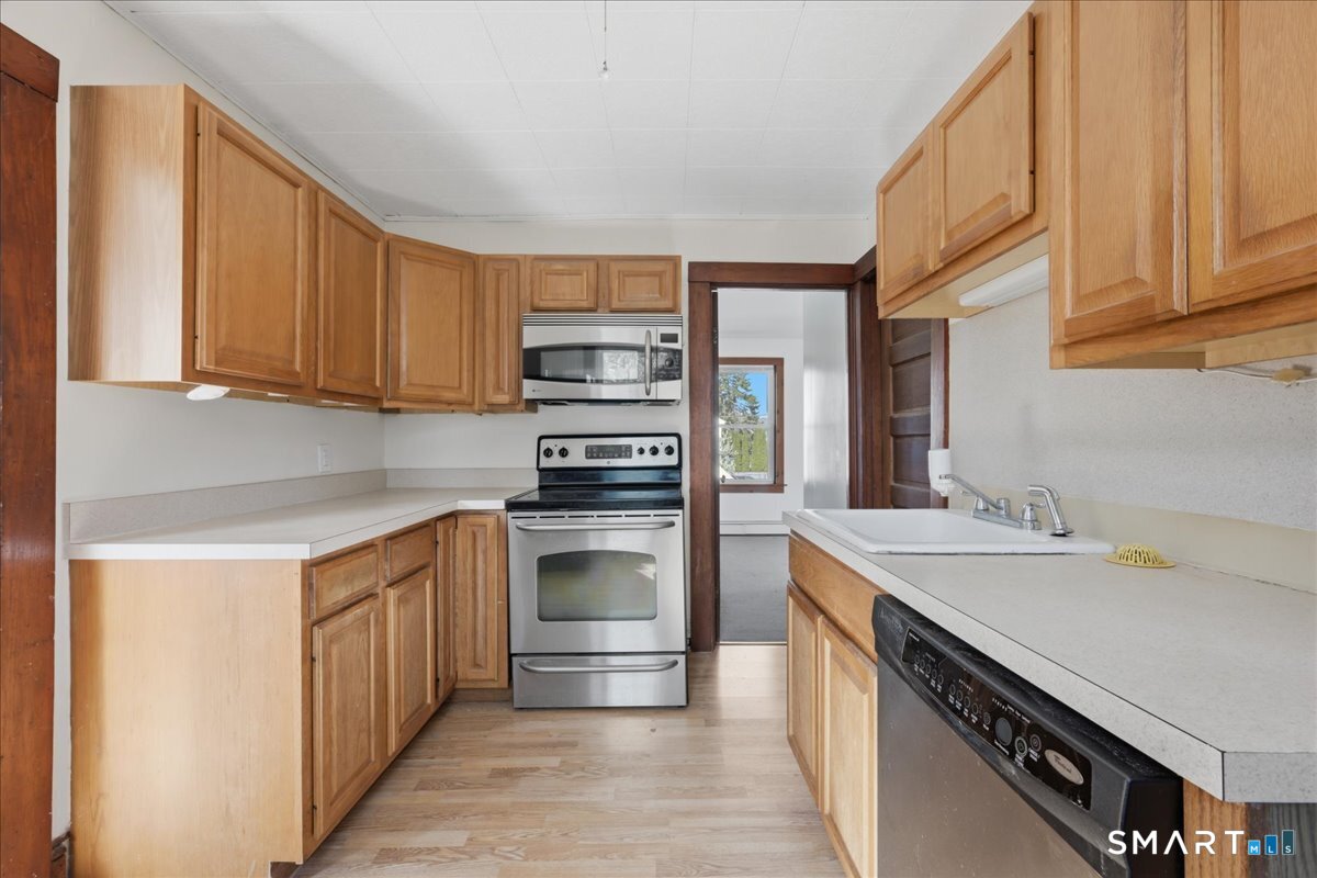 46 Hatch Street Stonington CT 06355
