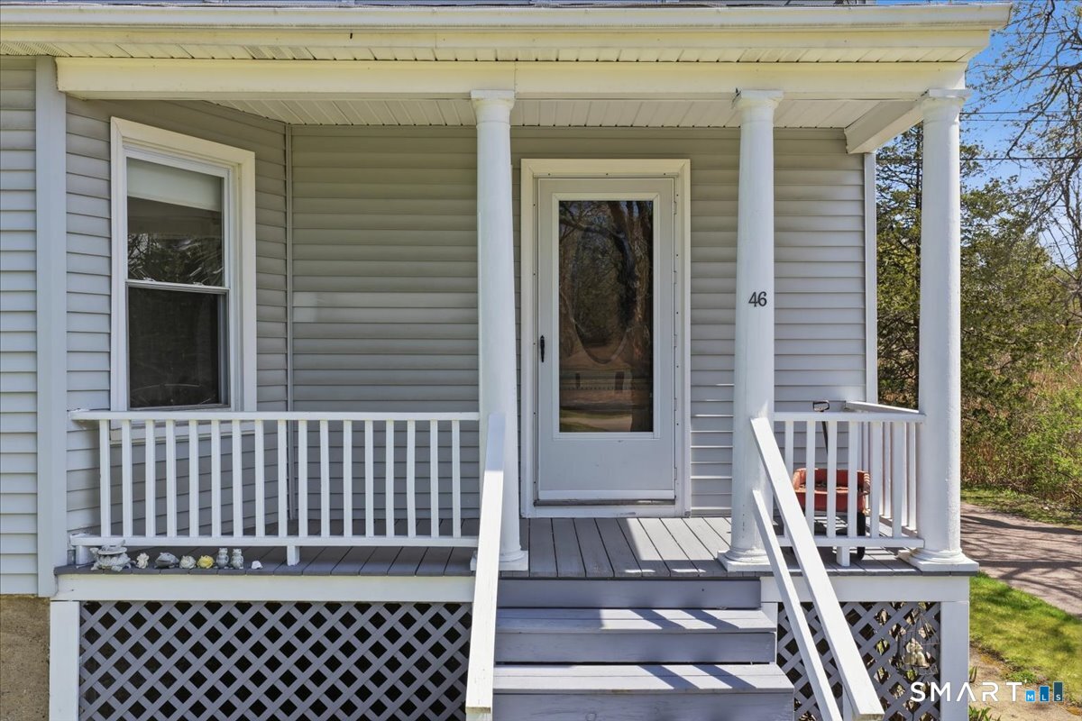 46 Hatch Street Stonington CT 06355