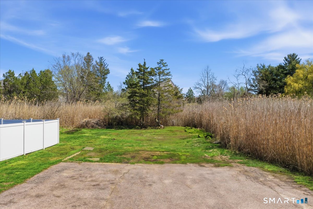 46 Hatch Street Stonington CT 06355