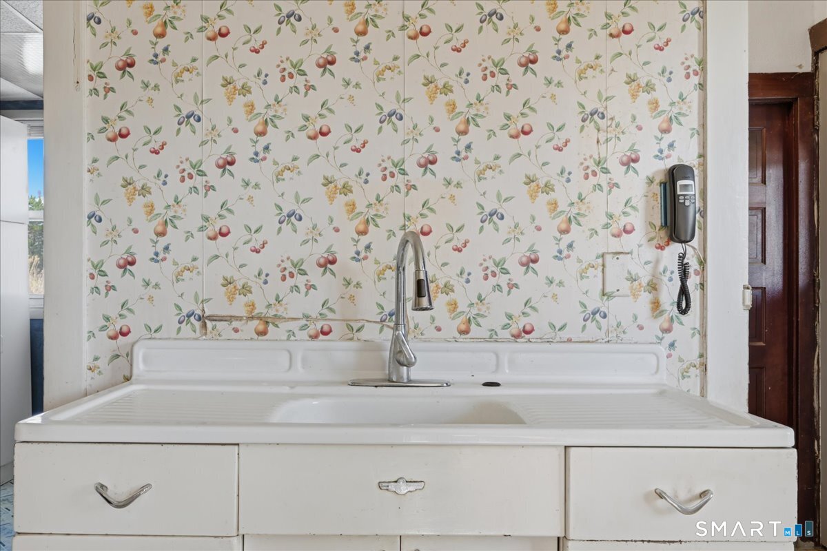 46 Hatch Street Stonington CT 06355