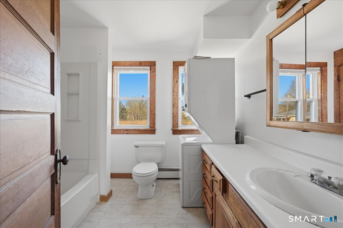 46 Hatch Street Stonington CT 06355