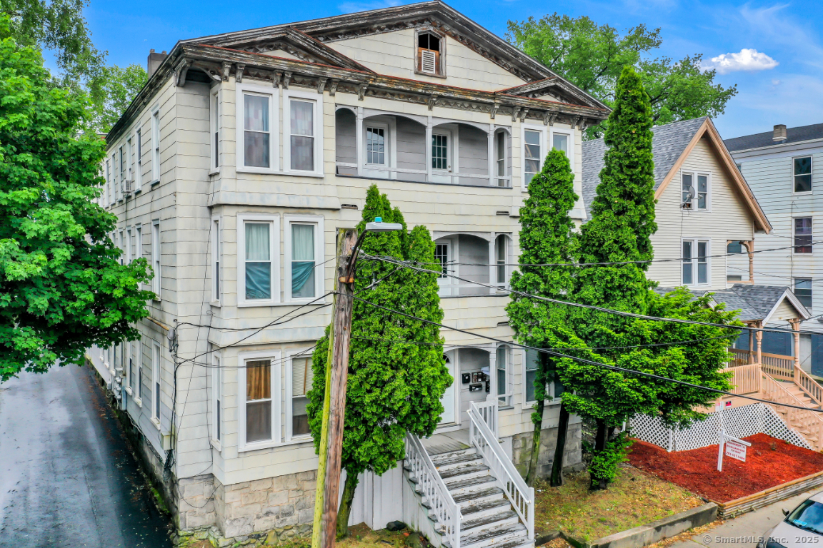 915 South Main Street Waterbury CT 06706