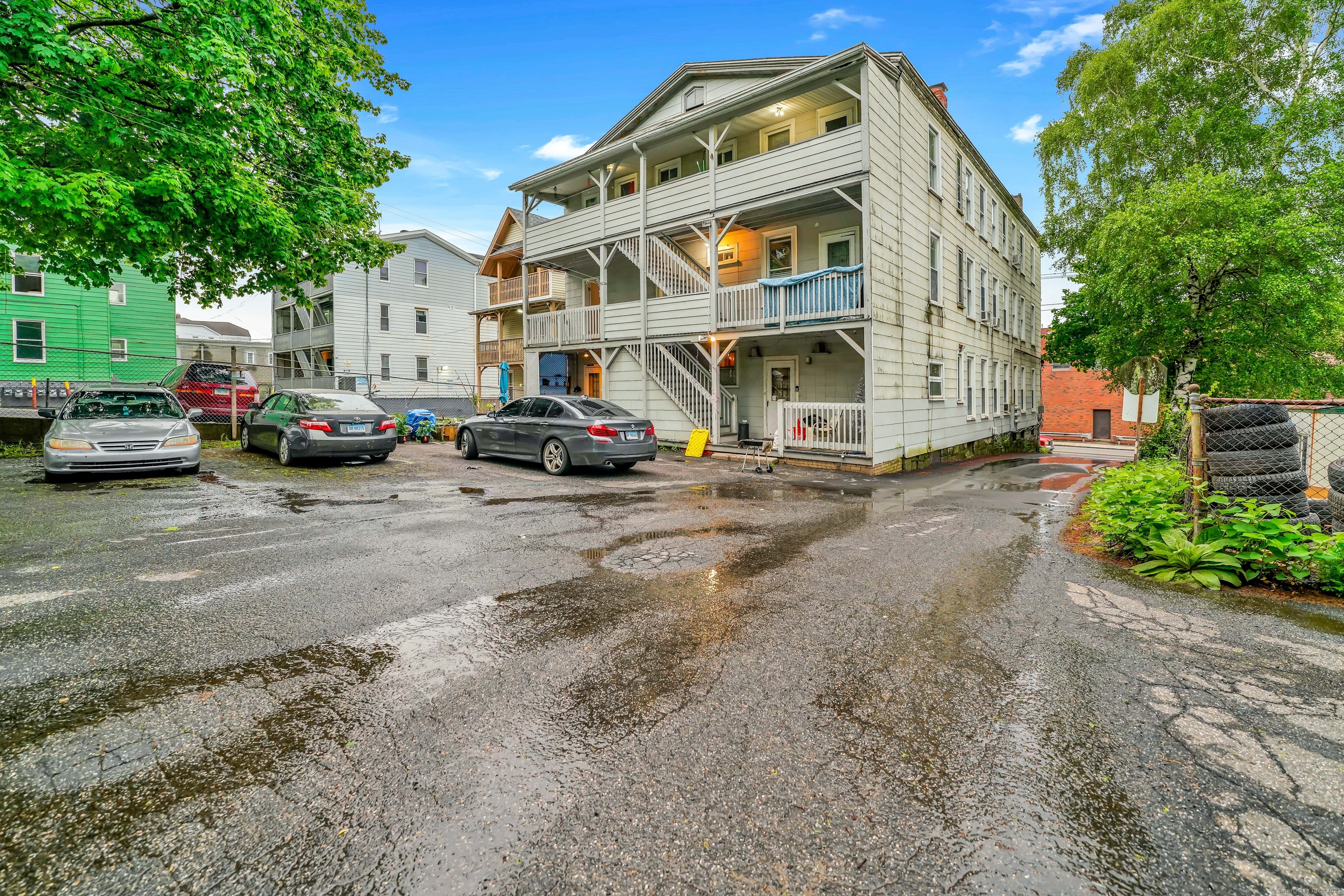 915 South Main Street Waterbury CT 06706