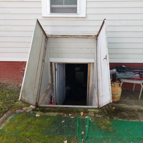 49 Belden Street New London CT 06320