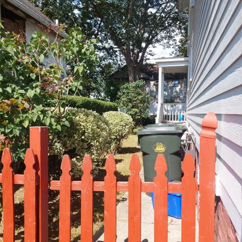 49 Belden Street New London CT 06320